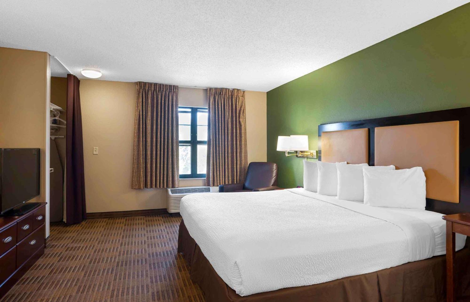 Extended Stay America Suites - Elizabeth - Newark Airport Екстериор снимка