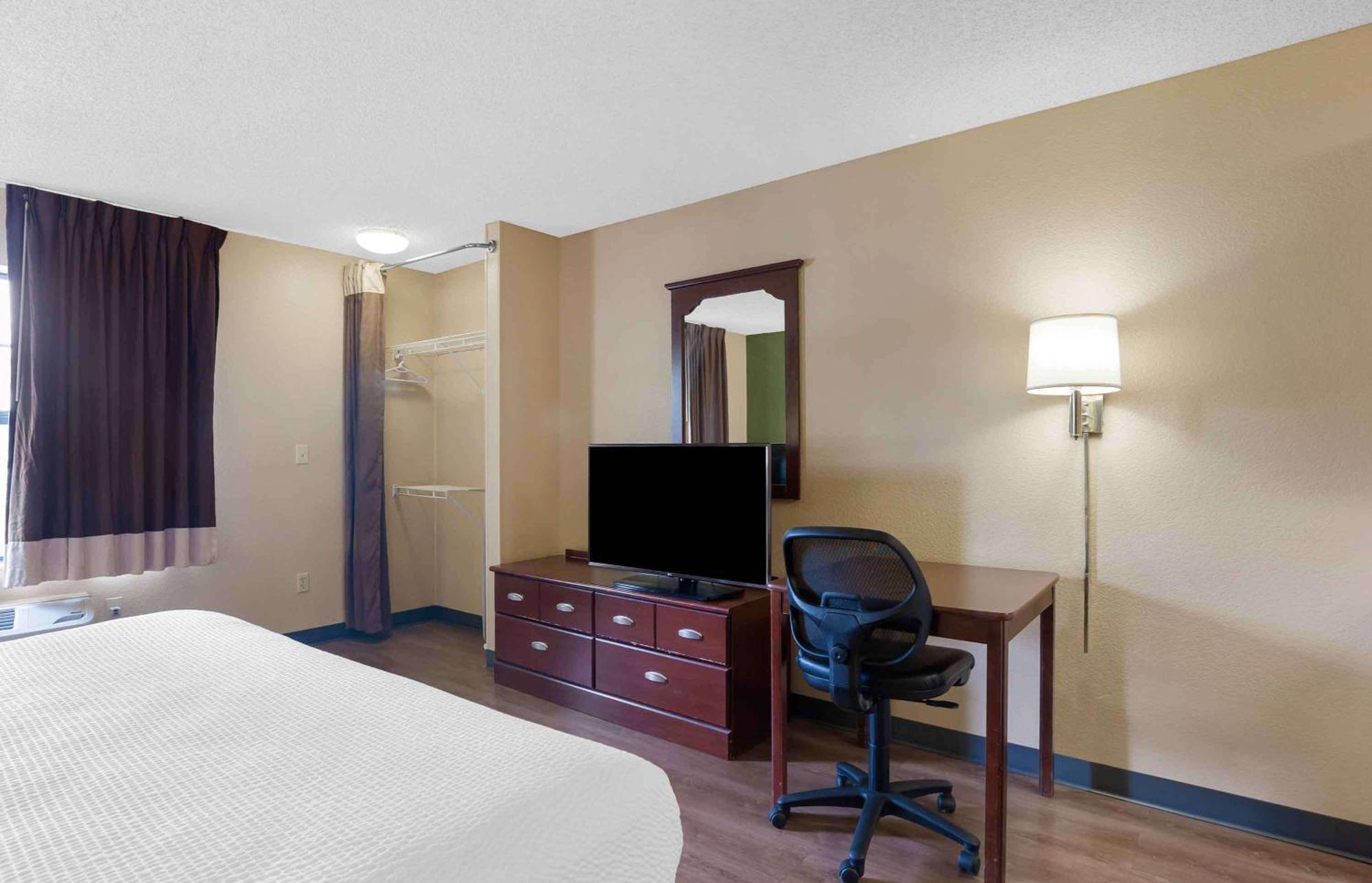 Extended Stay America Suites - Elizabeth - Newark Airport Екстериор снимка